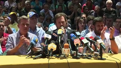 Alcaldes venezolanos rechazan cárcel por bloqueos en protestas
