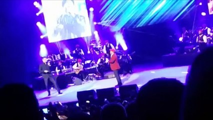 Los cantantes Héctor Acosta “El Torito” y Marcos Yaroide interpretan a duio “Todo se lo debo a él”