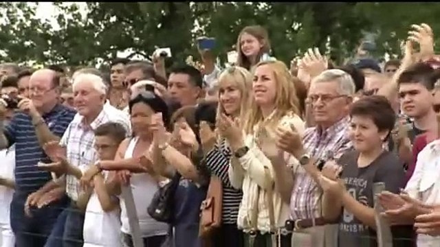 Macri elimina impuestos a exportaciones agrícolas