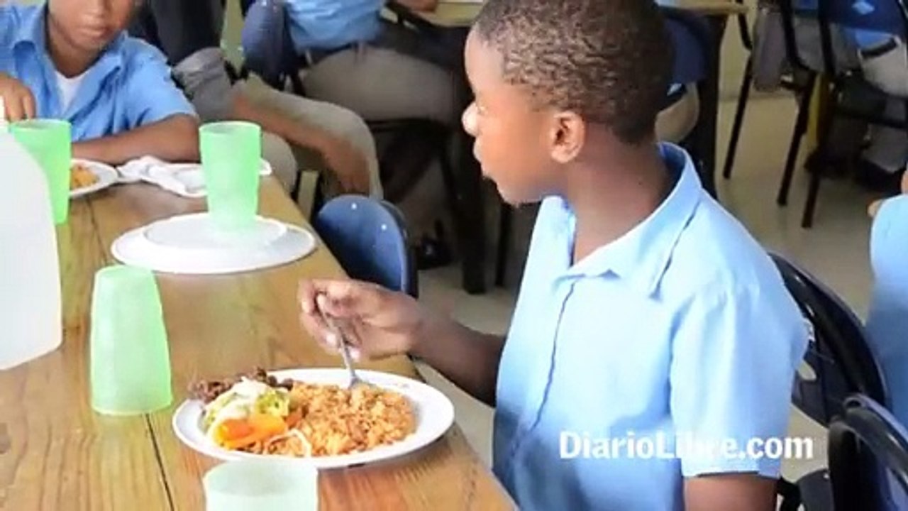 Probadores del alimento escolar