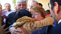 Bachelet visita ciudad devastada por Tsunami