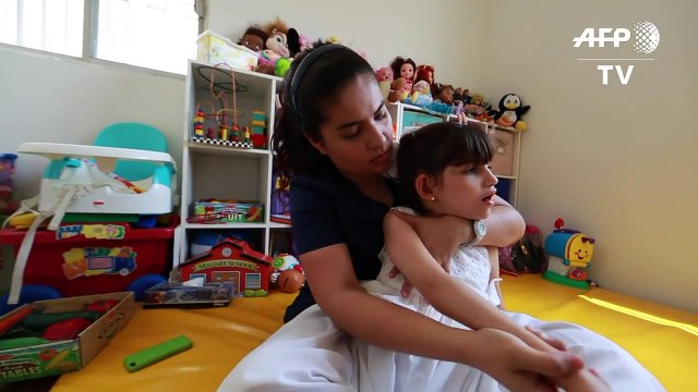 Niña mexicana aviva debate sobre marihuana medicinal