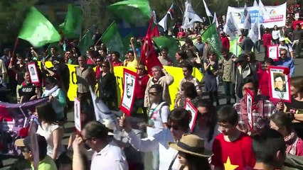 Chilenos piden justicia para víctimas de la dictadura