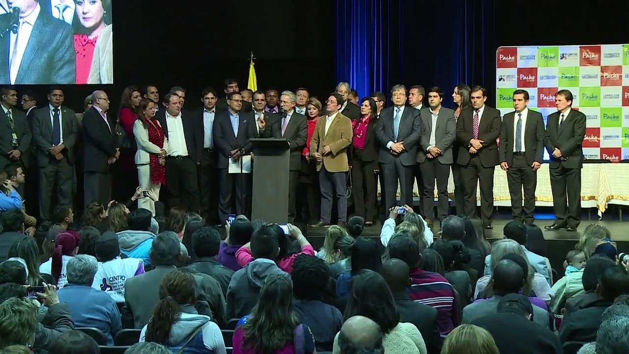 Expresidente Uribe critica acuerdo de justicia con las FARC