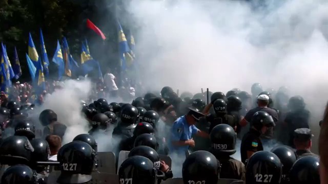Al menos 90 heridos en Kiev tras explosión