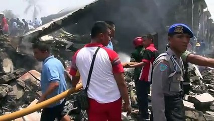 Indonesia: se estrella avión con 113 a bordo
