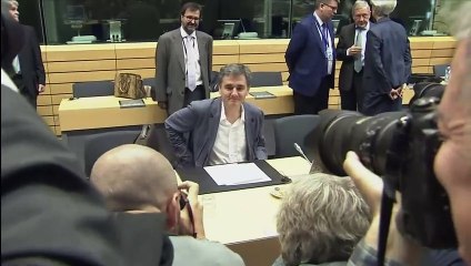 Grecia pide oficialmente una nueva ayuda al FMI