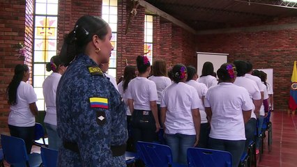 Curso de paz para exguerrilleras colombianas