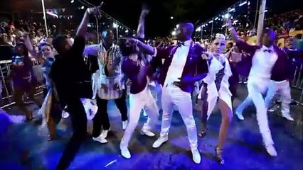Miles de bailarines toman las calles de Cali a ritmo de salsa