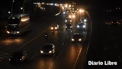 Viajeros por Navidad regresan a la ciudad en un tránsito ligero