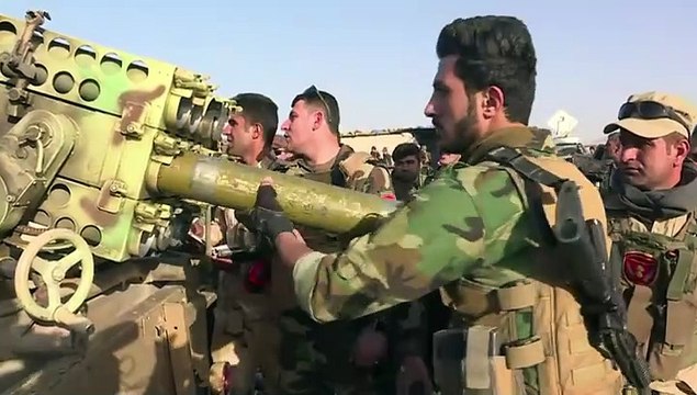 Fuerzas kurdas atacan zonas yihadistas cerca de Mosul