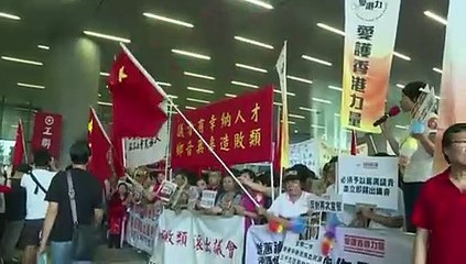 Nuevas escenas de caos en el Parlamento de Hong Kong