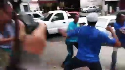 Anclar en el escritorio X