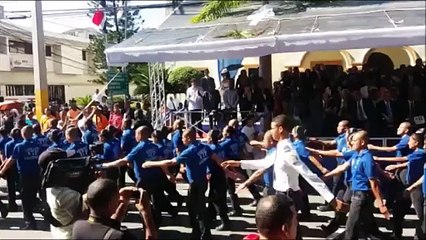 Desfile cívico conmemoración de la Constitución en San Cristobal