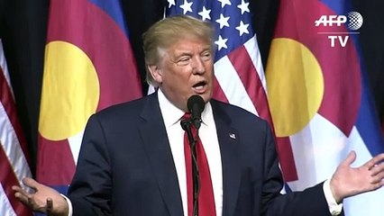 Trump elogia propia su visión de negocios en los impuestos