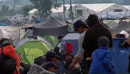 Grecia empieza a evacuar el campo de migrantes de Idomeni