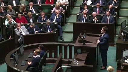 Parlamento polaco rechaza prohibición del aborto