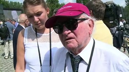 Papa reza en Auschwitz por víctimas de los nazis