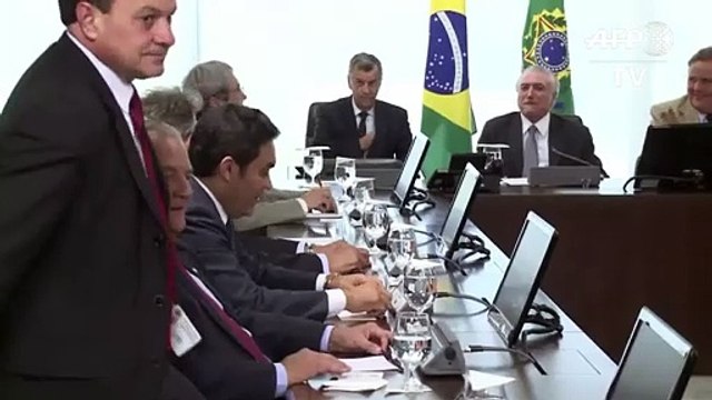 Temer se reúne con líderes de partidos políticos de Brasil