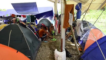 Crece tensión por migrantes cubanos en Panamá