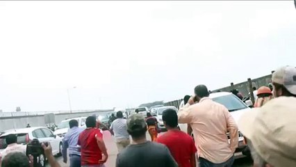 24 muertos por explosión en planta petroquímica mexicana