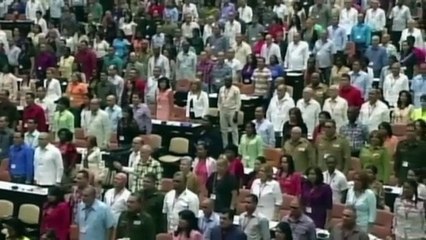 Raúl Castro rechaza terapia de choque o privatizaciones en Cuba