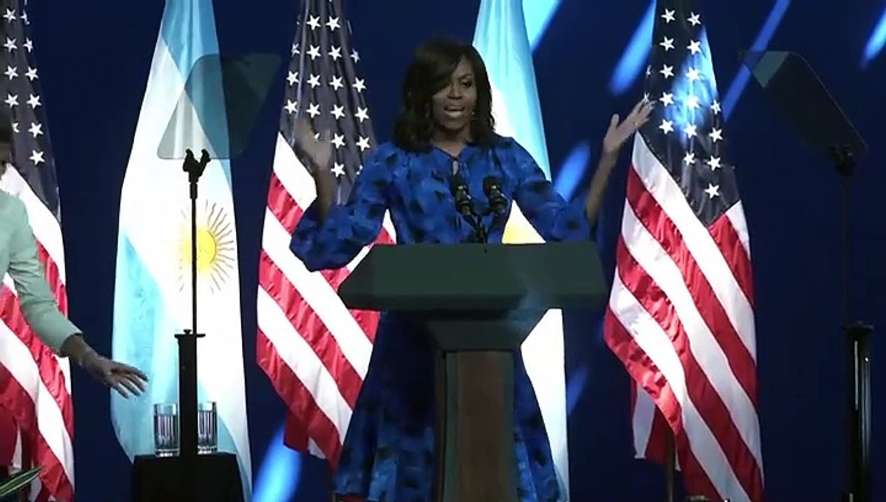 Michelle Obama anima a argentinas a ser líderes y derribar prejuicios