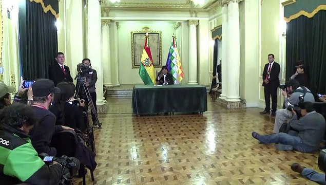 Morales promete respetar resultado de referendo en Bolivia
