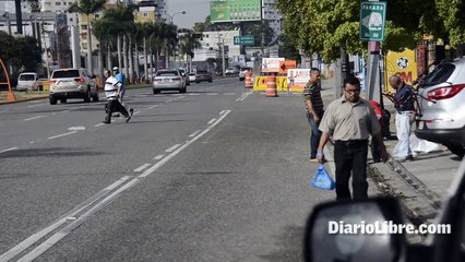 27 de Febrero esquina a Privada, peatones