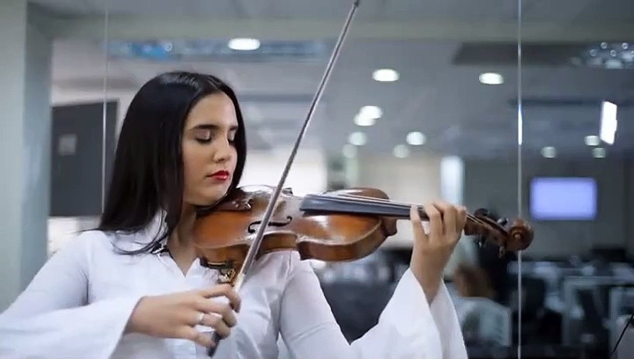 Entrevista a la violinista Aisha Syed