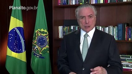 Temer agradece a diputados tras salvar su mandato en Brasil