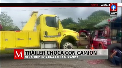 Accidente en Veracruz, tráiler choca contra ADO estacionado