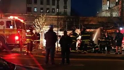 Fuego destruye ocho negocios en el Alto Manhattan