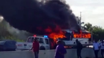 Autobus Se Incendia En La Altagracia