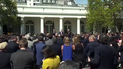 Conservador Gorsuch jura como juez de la Suprema Corte de EEUU