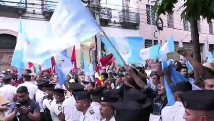 Protestas marcan festejos de independencia en Guatemala