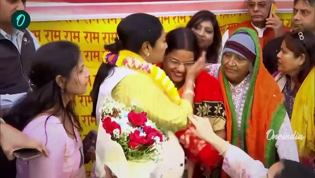 Delhi New CM Rekha Gupta: रेखा गुप्ता के परिवार में कौन-कौन, बेटी क्या करती है | Rekha Gupta Family
