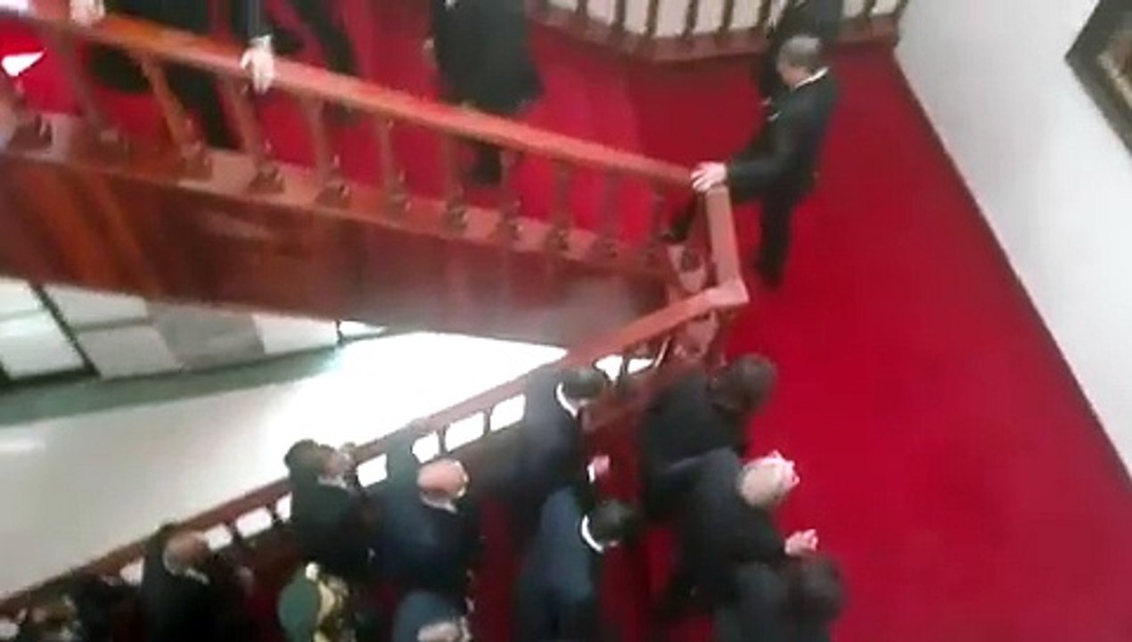 WhatsApp Video 2017-02-27 at 10.08.00.mp4