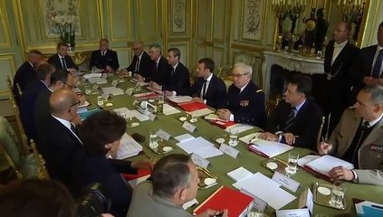 Tras 100 días como presidente, Macron sufre desamor de franceses