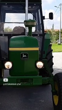 John Deere 3030