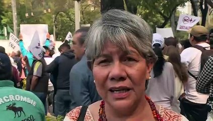 Marchan en México contra fuerte aumento de combustibles