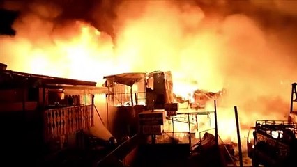 Miles de personas sin hogar tras incendio en Filipinas