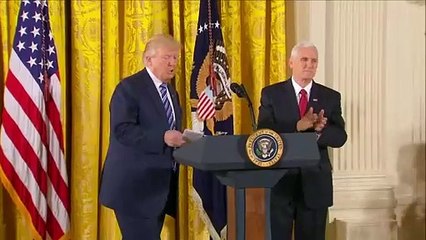 Trump comenzará a renegociar tratado con México y Canadá