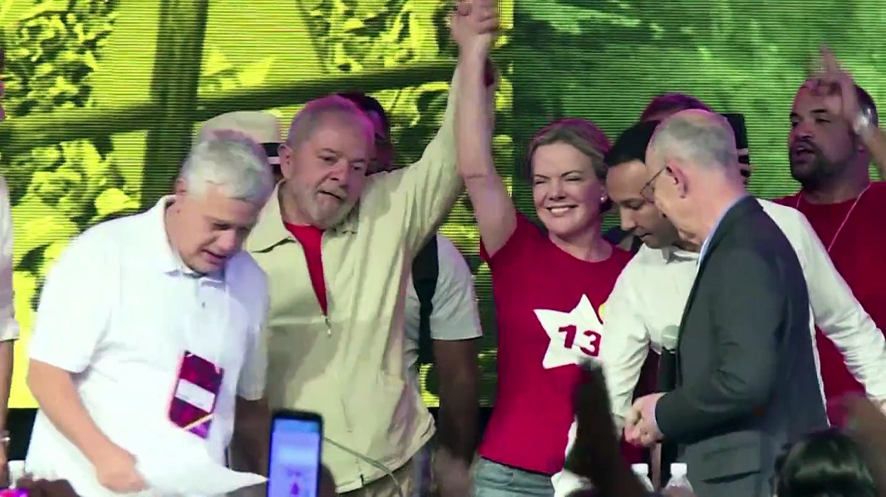 El juez Moro expide orden de prisión contra expresidente Lula