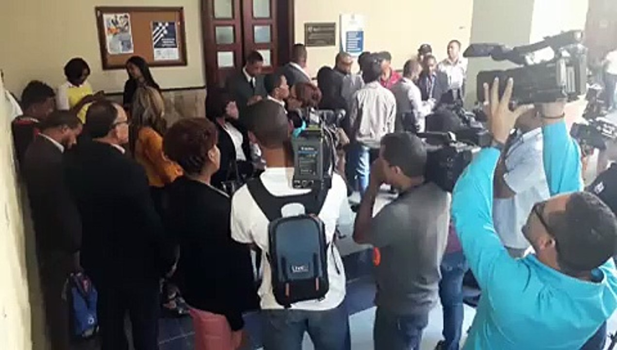 Trabajadores de la prensa protestan en contra de agresión a periodista de Telemicro y fotógrafo de El Caribe