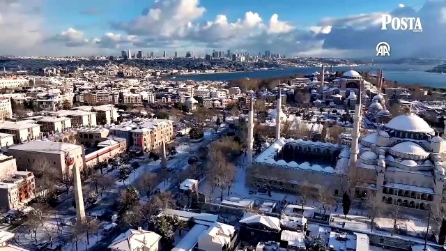Kar yağışının ardından kent beyaza büründü, manzara drone ile havadan görüntülendi