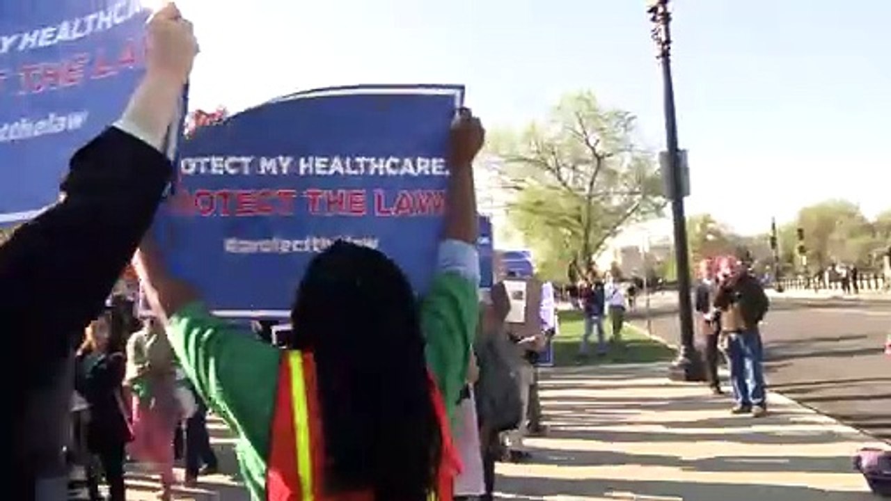 Juez de EEUU declara inconstitucional el “Obamacare”