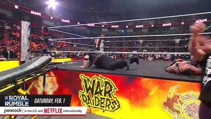 Damian Priest vs. Finn Bálor - Street Fight- Raw highlights, Jan. 13, 2025