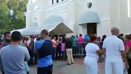 Feligreses asisten a misas por el Día de Las Mercedes