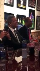 Y Volver, Volver, Volver... Interpretada Por Leonel Fernandez
